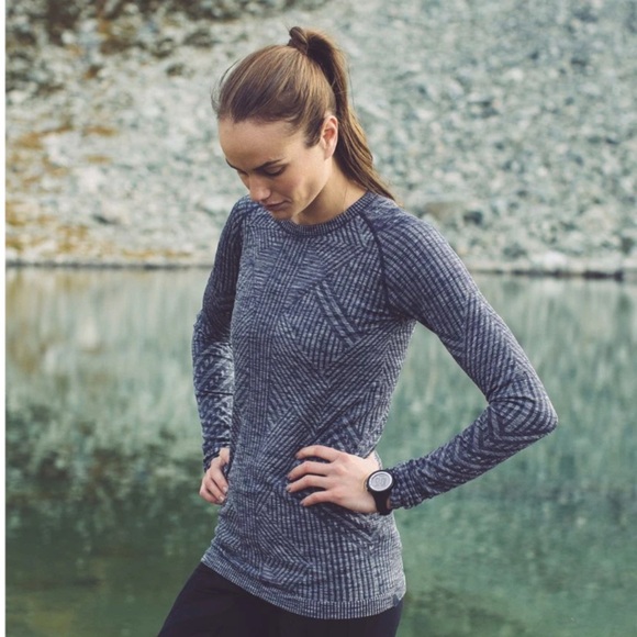 Lululemon Rest Less Pullover Heathered Blue Long Sleeve Activewear Size 2 - Picture 3 of 6